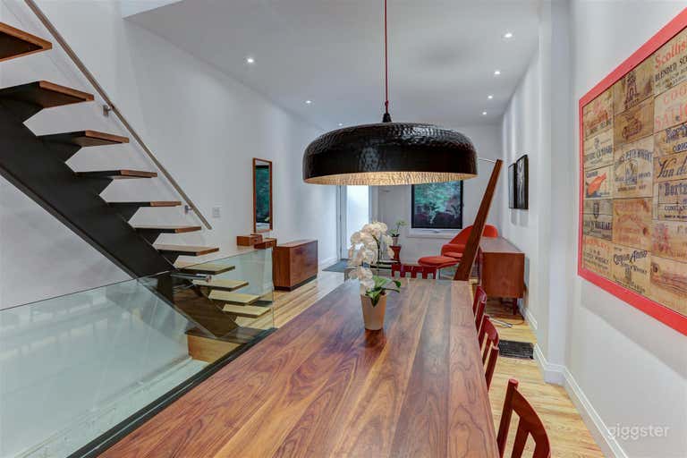  Trendy Leslieville Home 