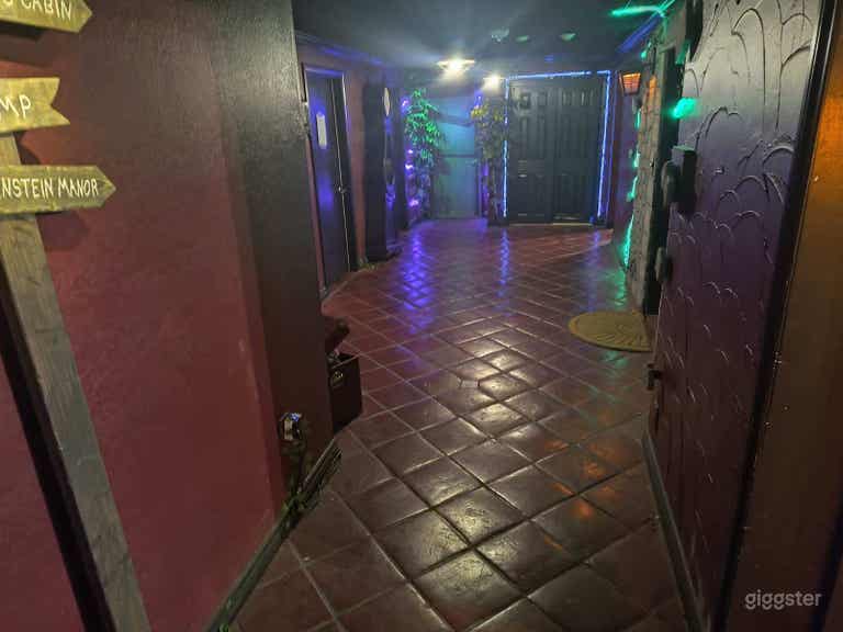  Dark Hallway Escape Room 