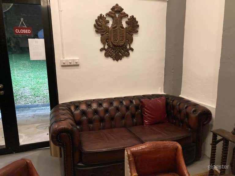  Dempsey, hidden in a gully, surrounded by greenery 