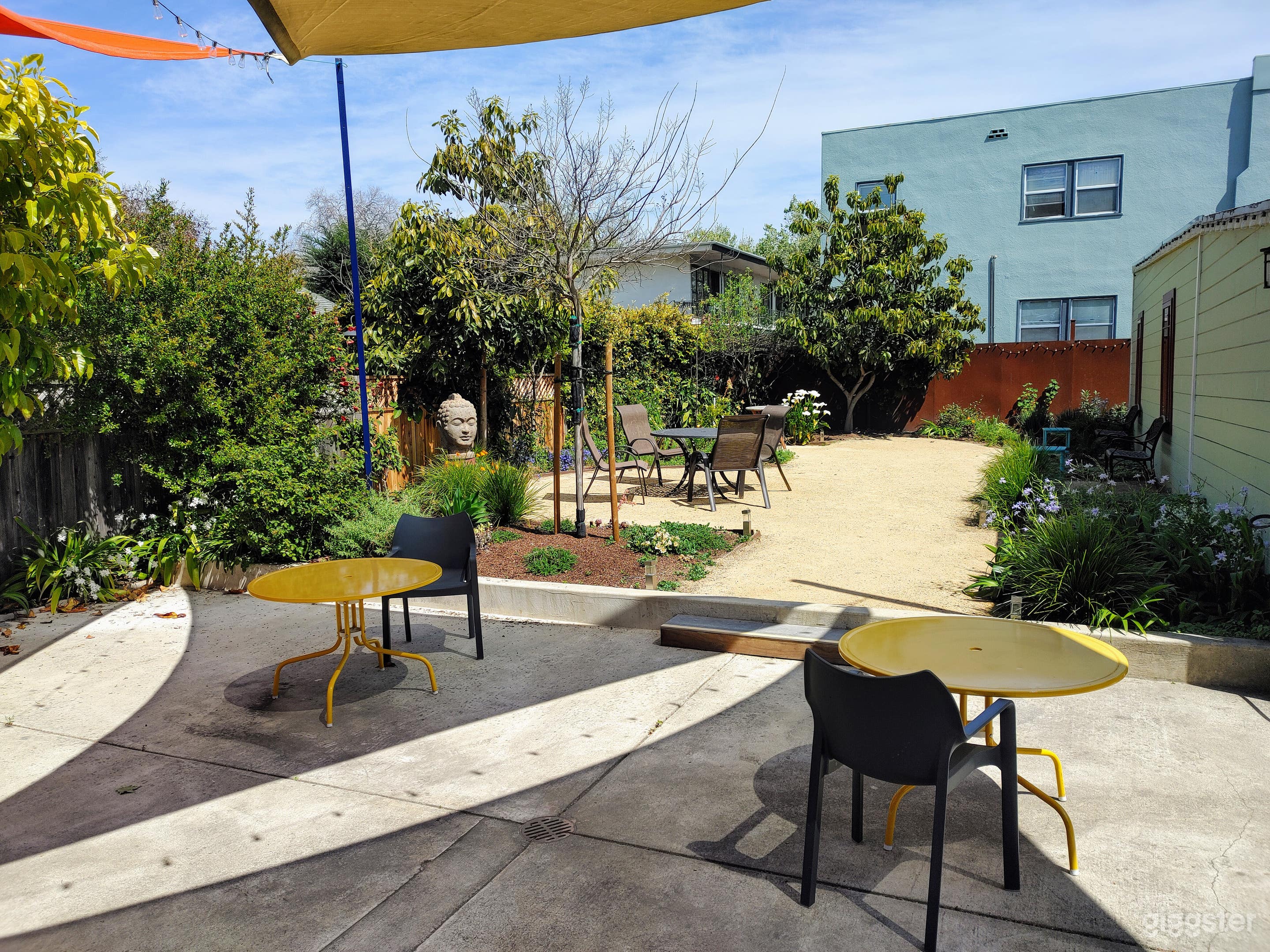 Spacious Outdoor Patio in Berkeley Photo 4