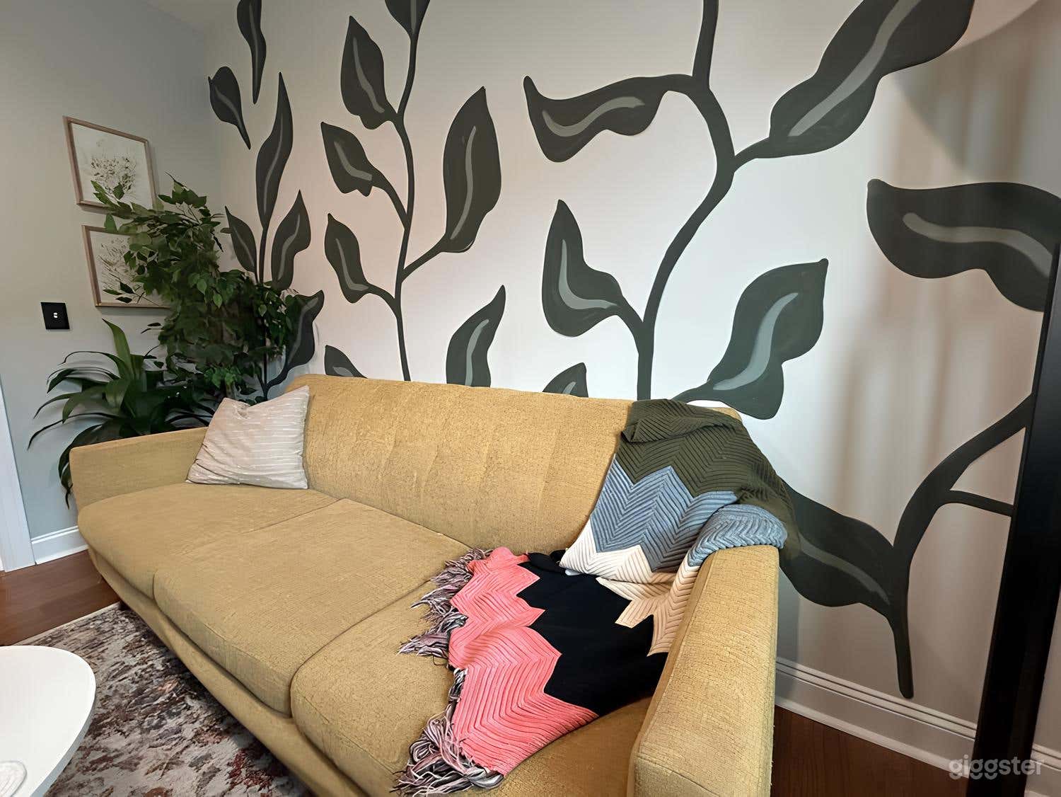 Boho Horizon Office Photo 2