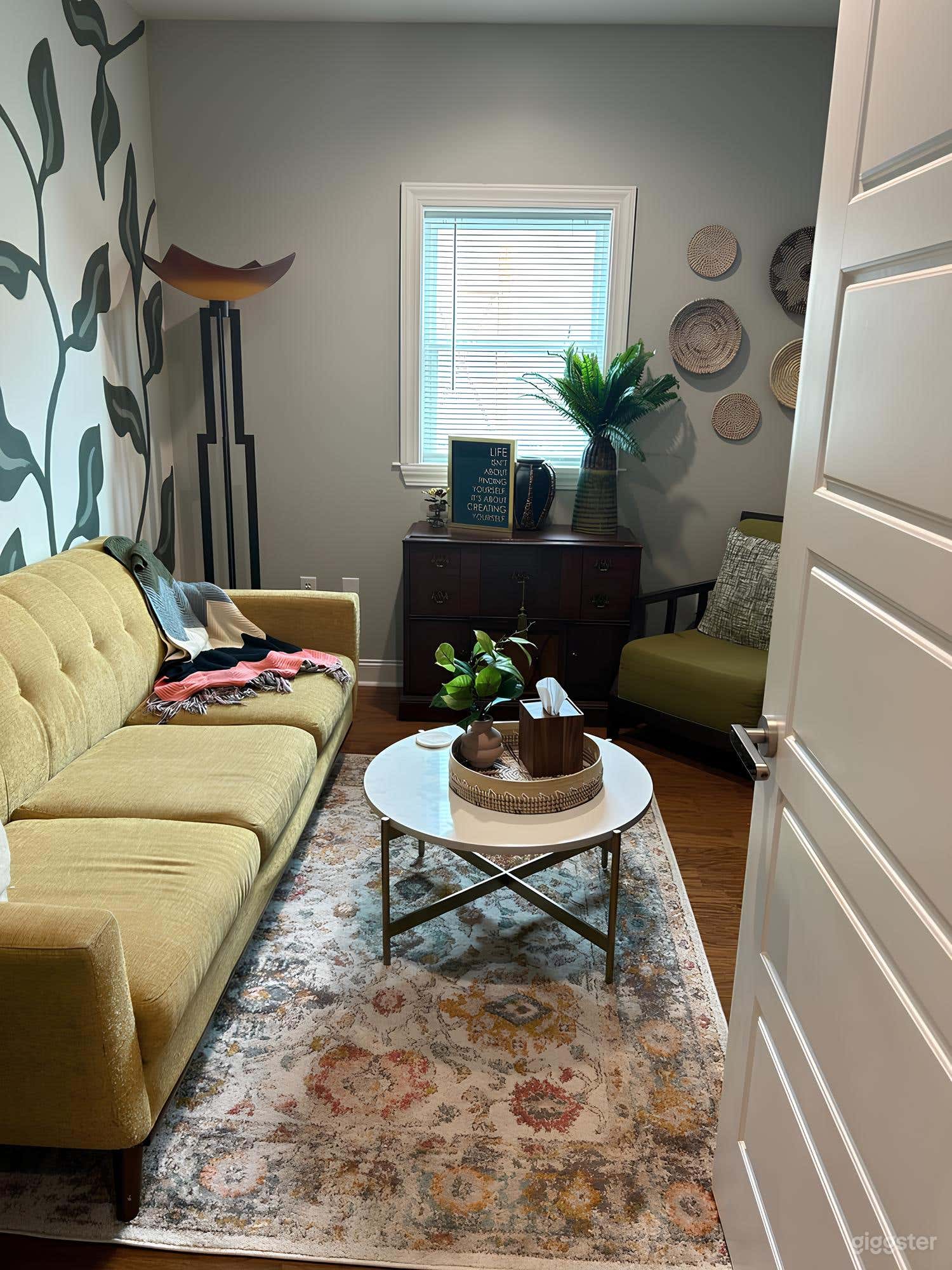 Boho Horizon Office Photo 3