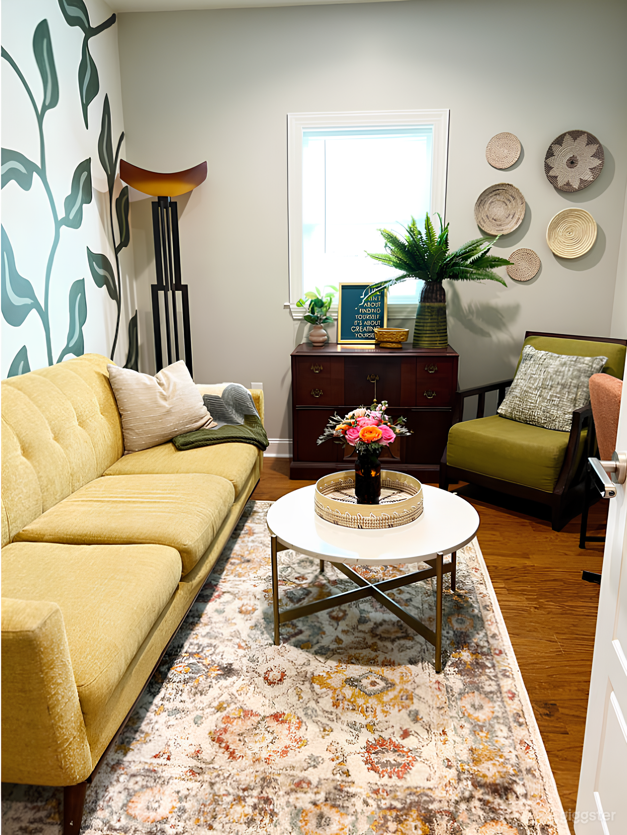 Boho Horizon Office Photo 1