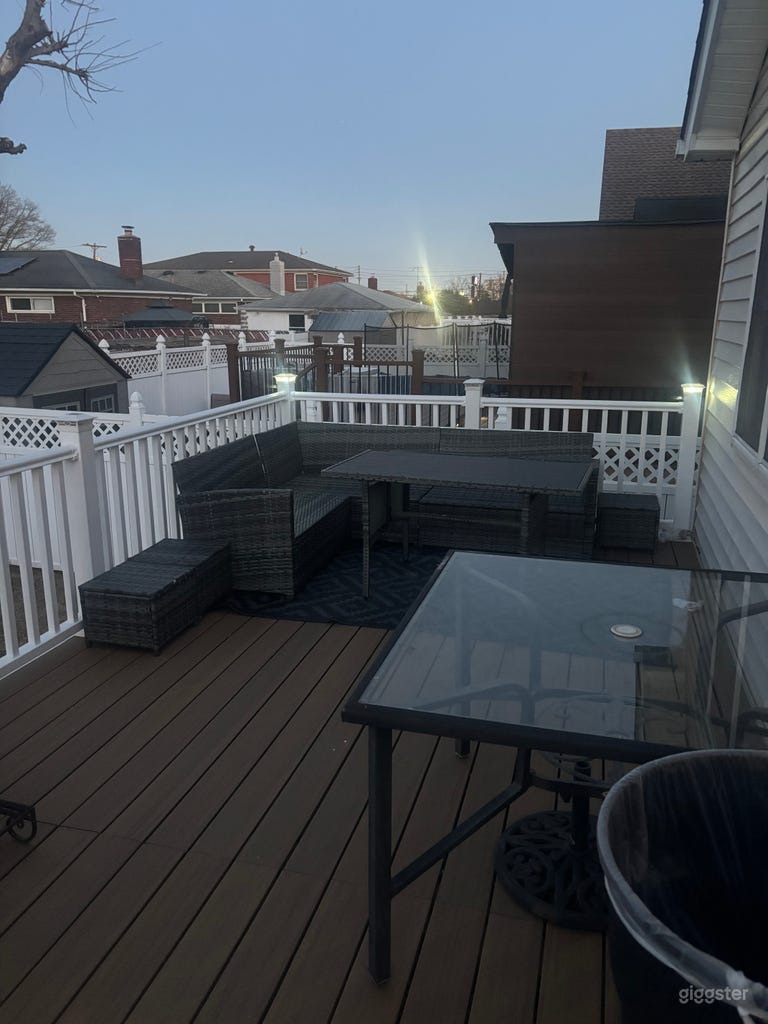  Staten Island Suburban House 