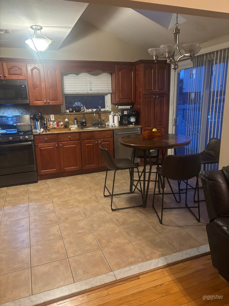  Staten Island Suburban House 