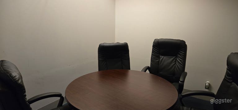  Meeting Room or Event Makeup Studio 