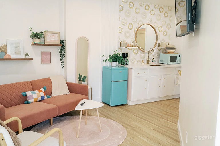  Flat screen Smart TV included. 