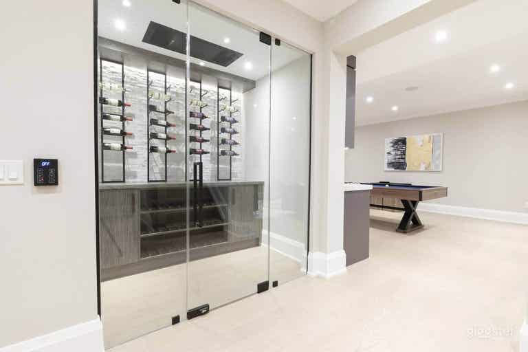  Custom Home in Etobicoke [20 Minutes to Downtown] 