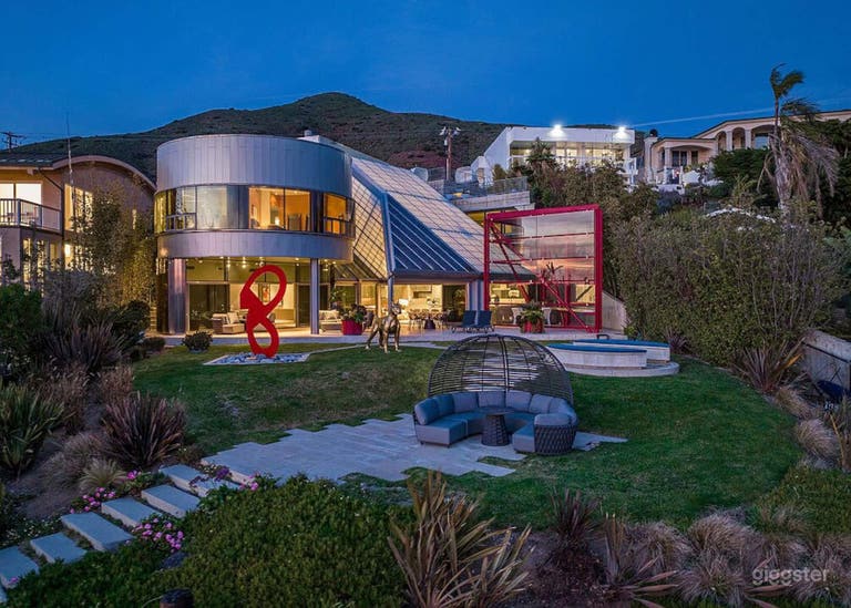  Ubicación privada frente a la playa en Malibu 