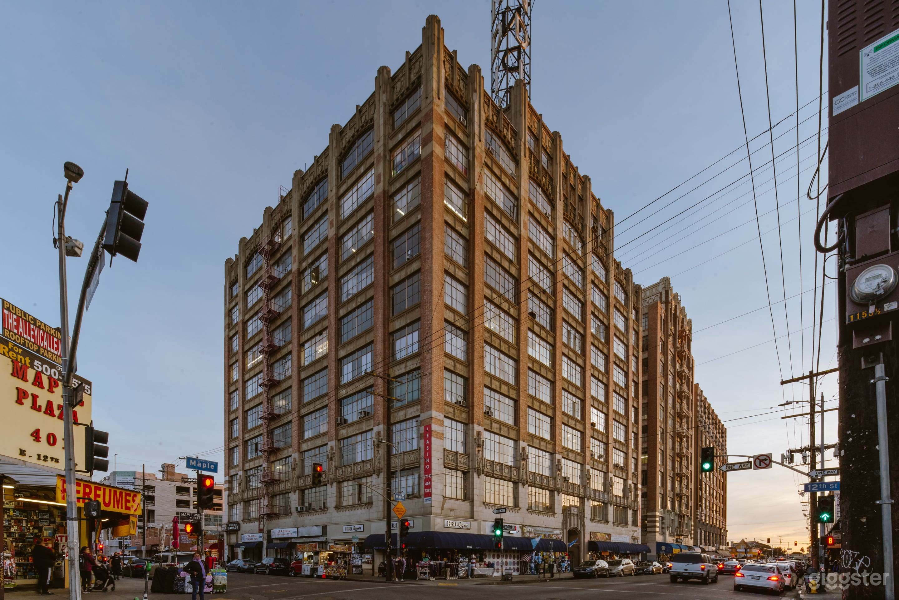 1,650 SF Pop Up Gallery Space Photo 1