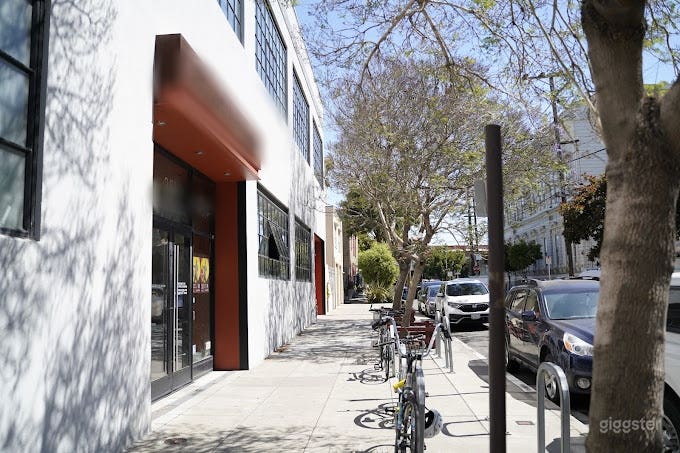 2,000 SQ. FT. Studio with Pyramid Skylight (Fisher)  Photo 4