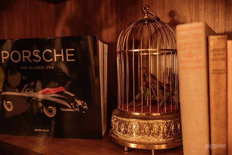  Luxury Parisian private dining room  