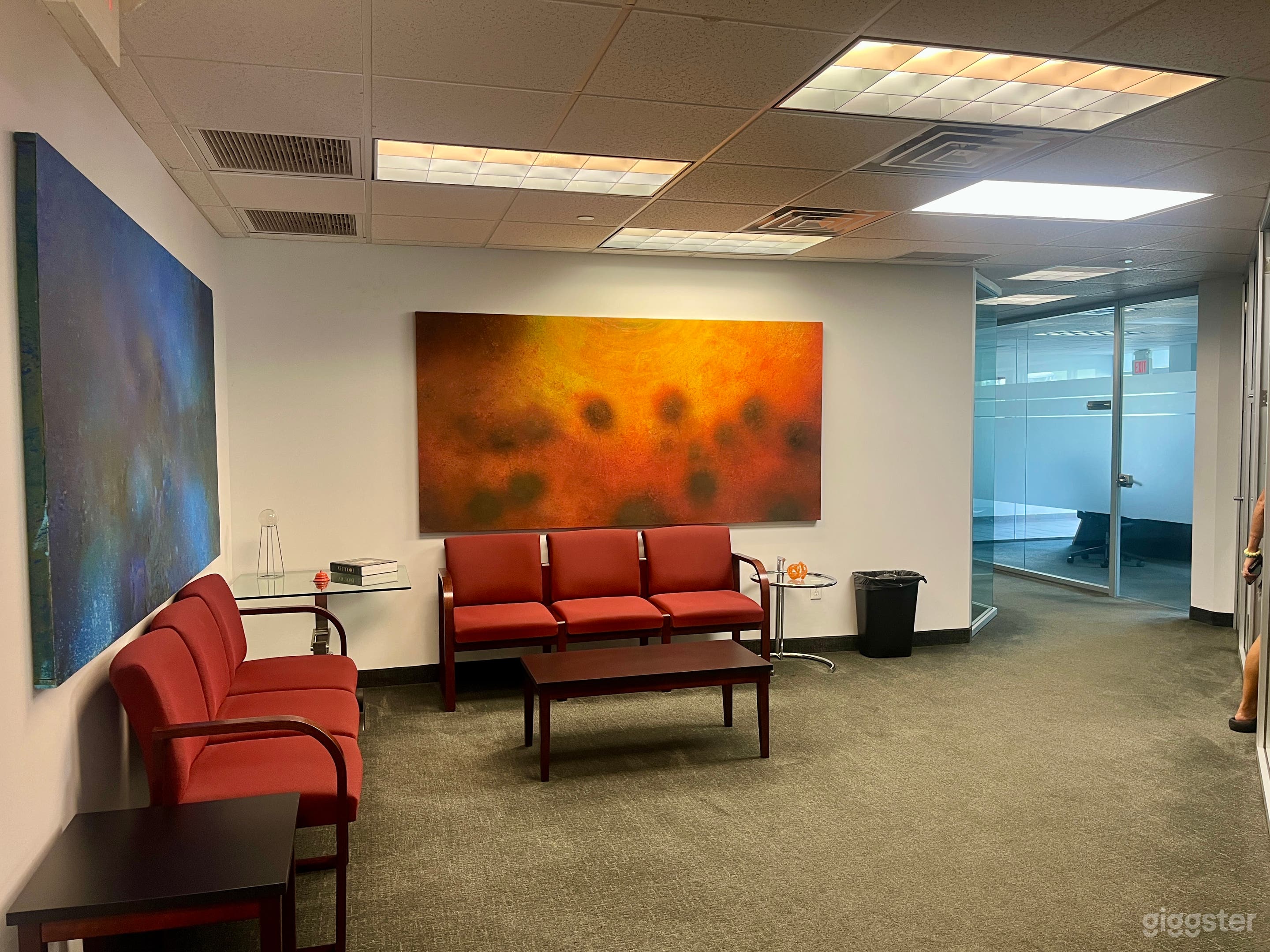 Law office with large conference rooms and private offices Photo 2