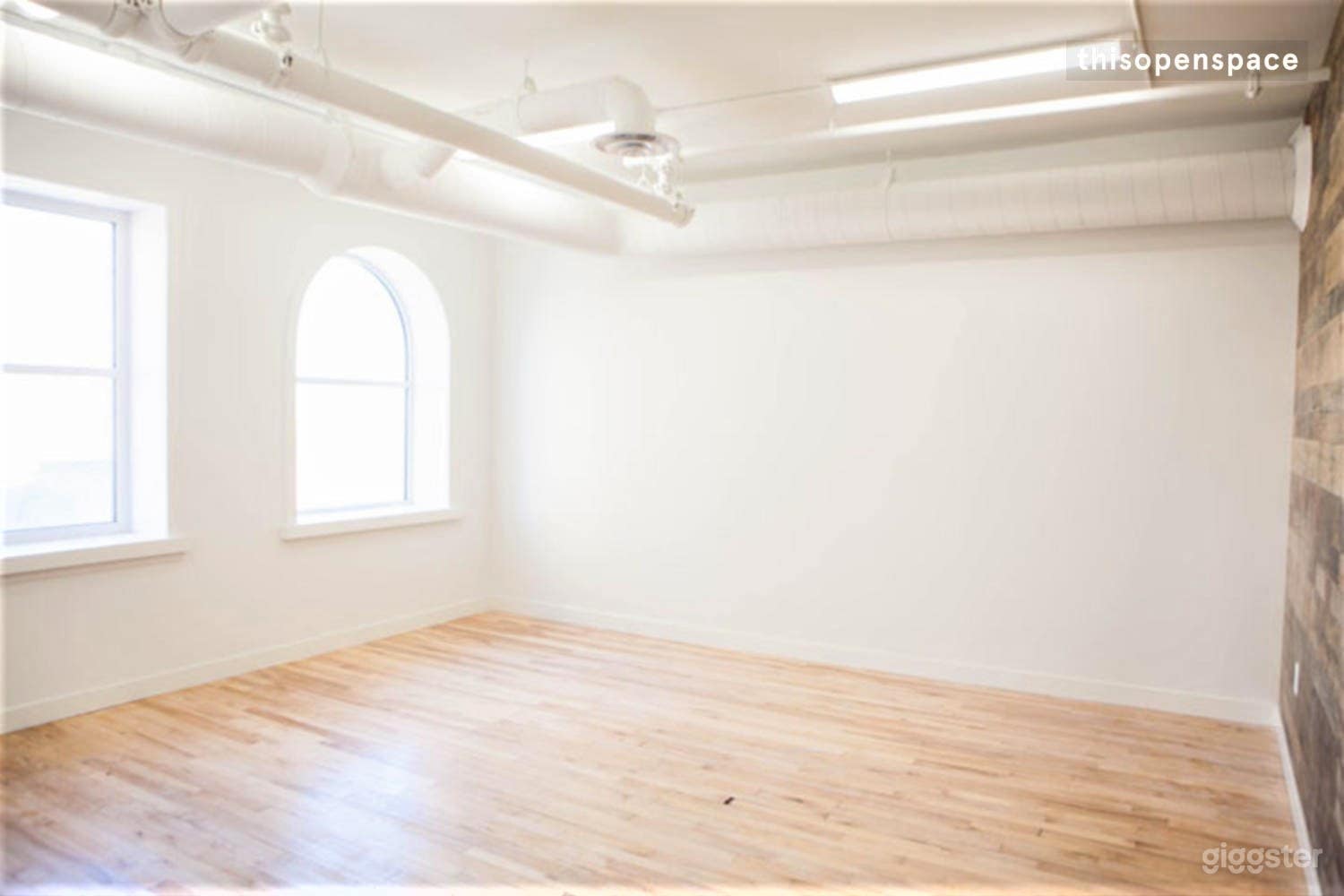 Creative Loft Space Photo 2