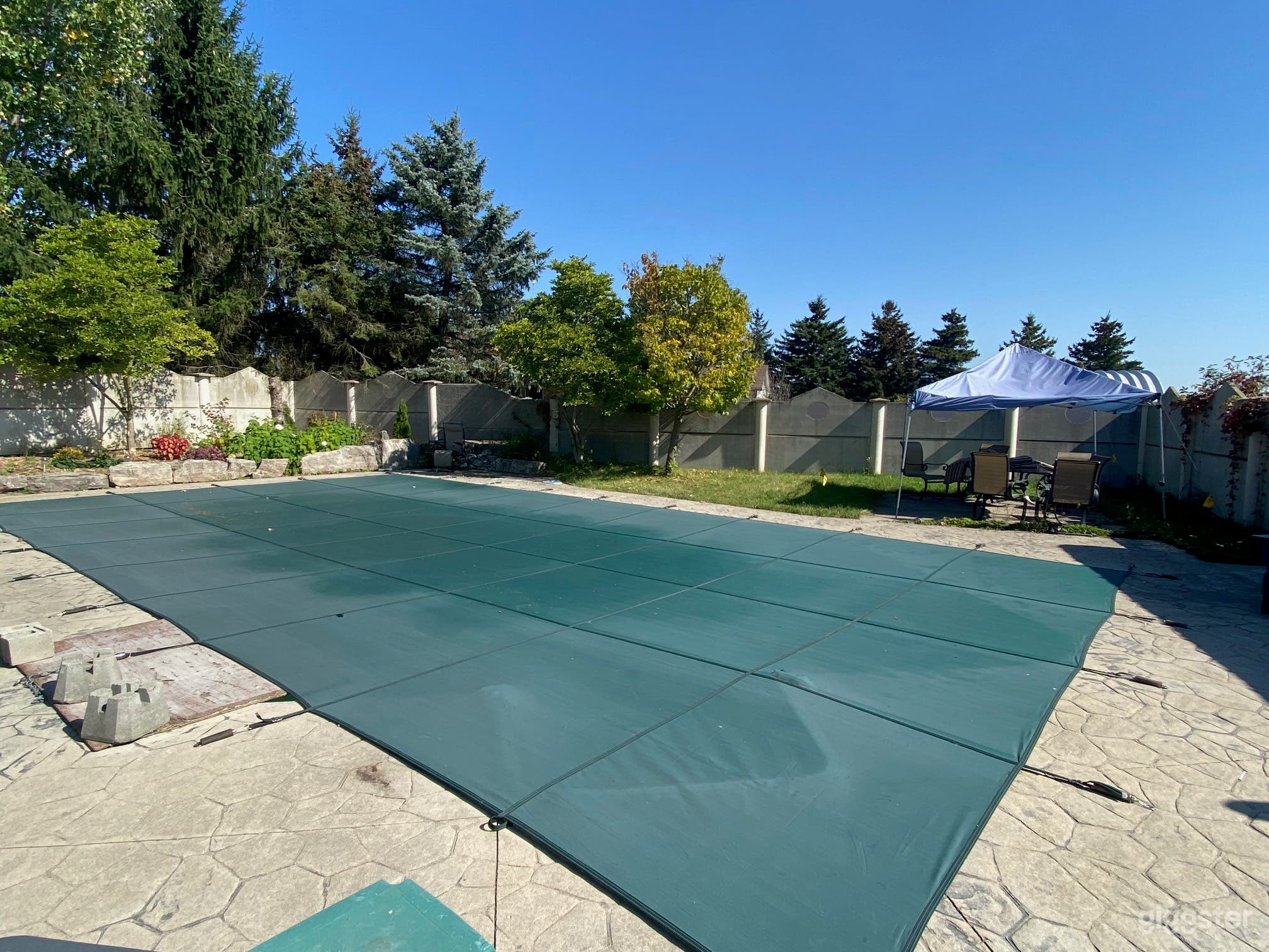 6 foot deep pool, has large shallow end for game playing. 