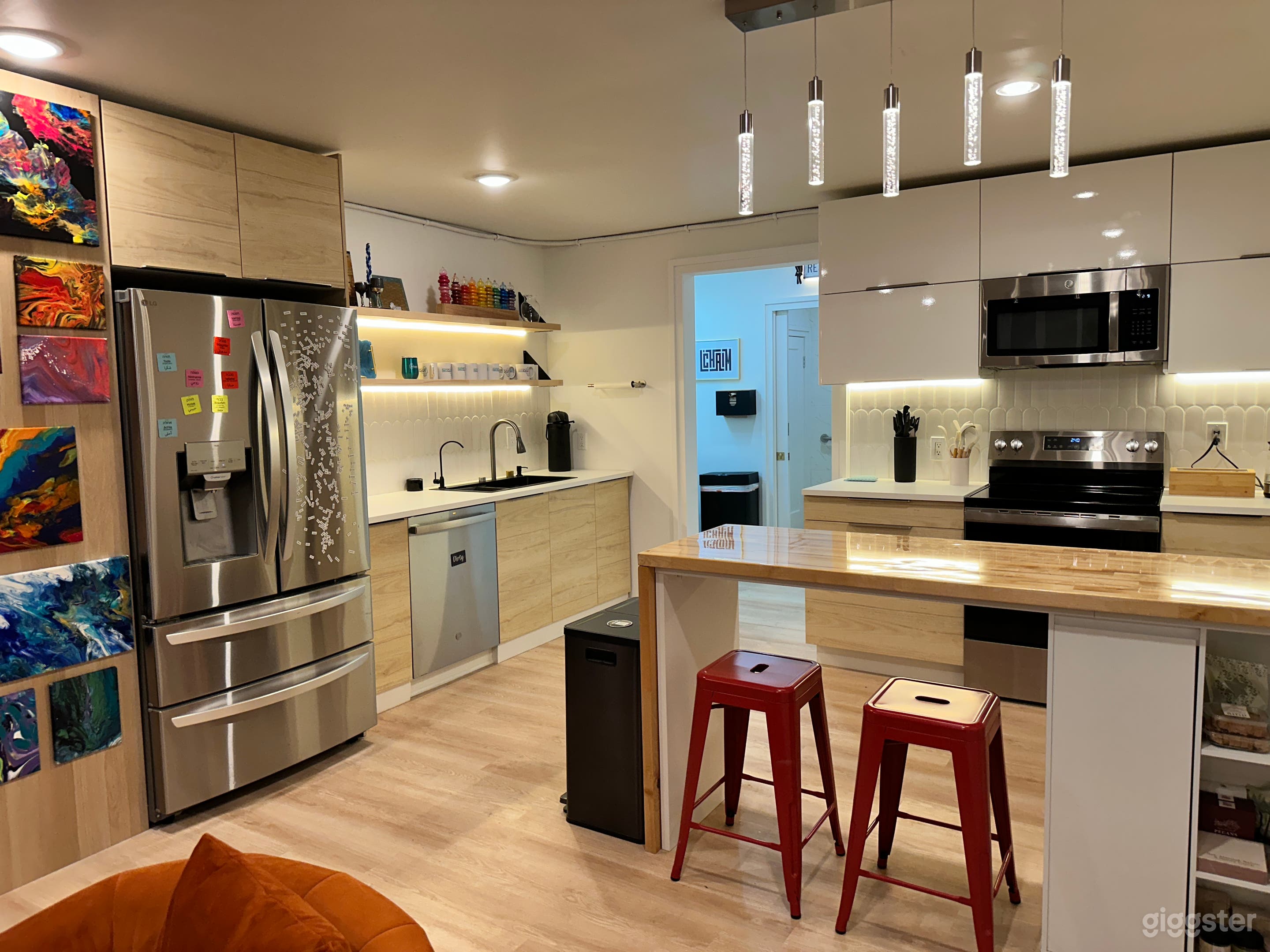 Newly Renovated Gathering Space in Seattle Photo 4