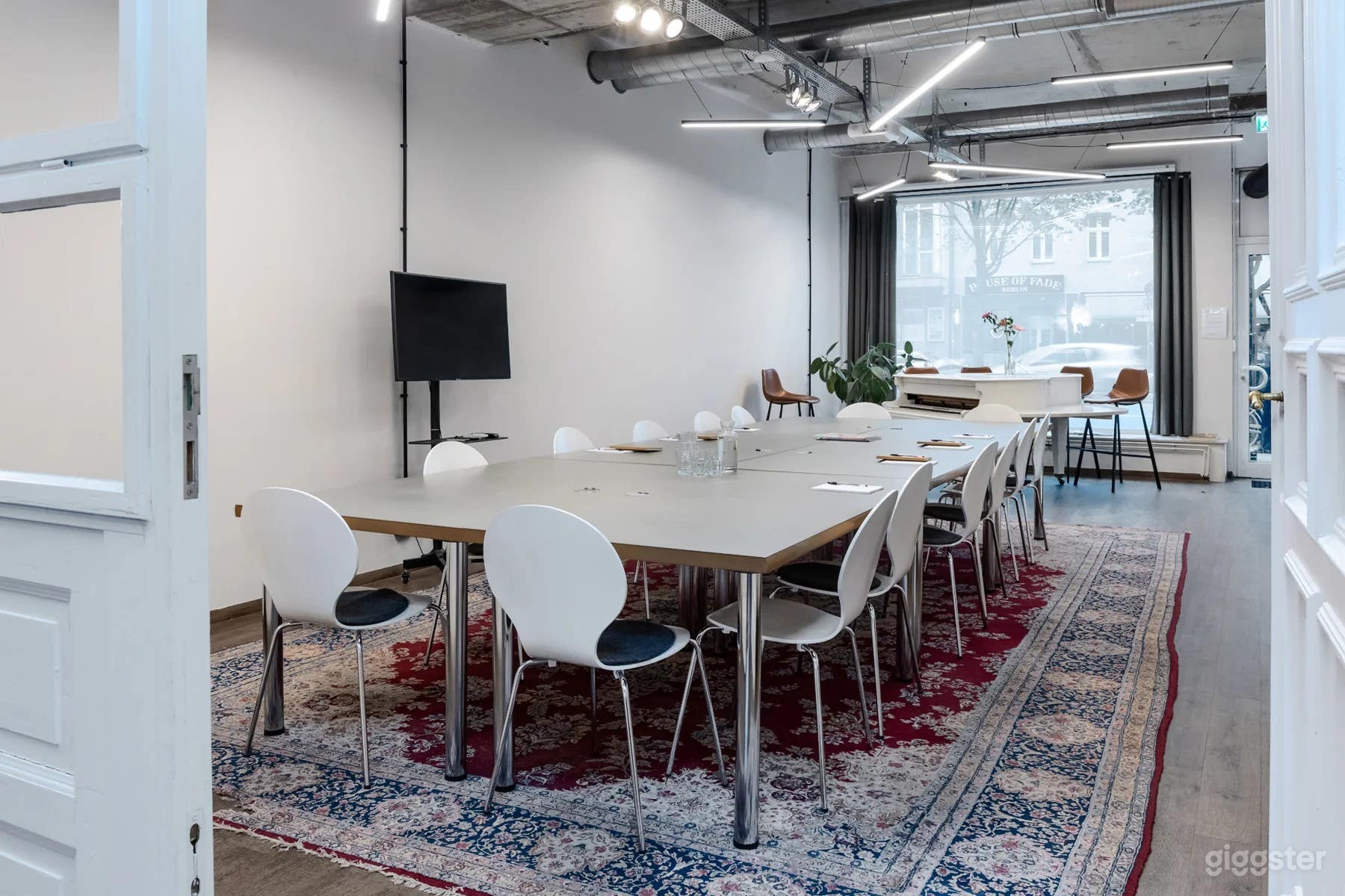 The Piano Room Photo 3