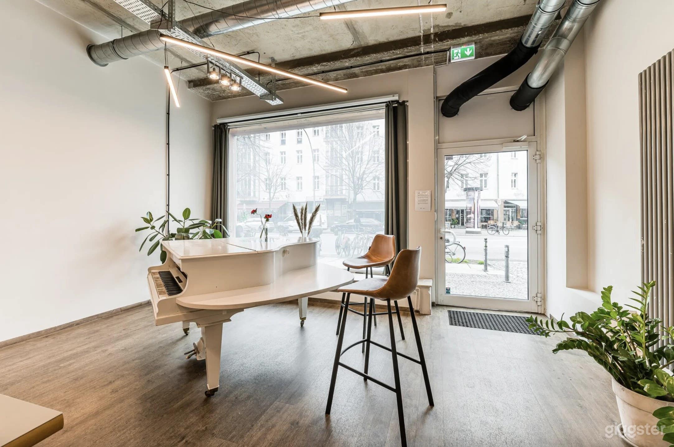 The Piano Room Photo 1