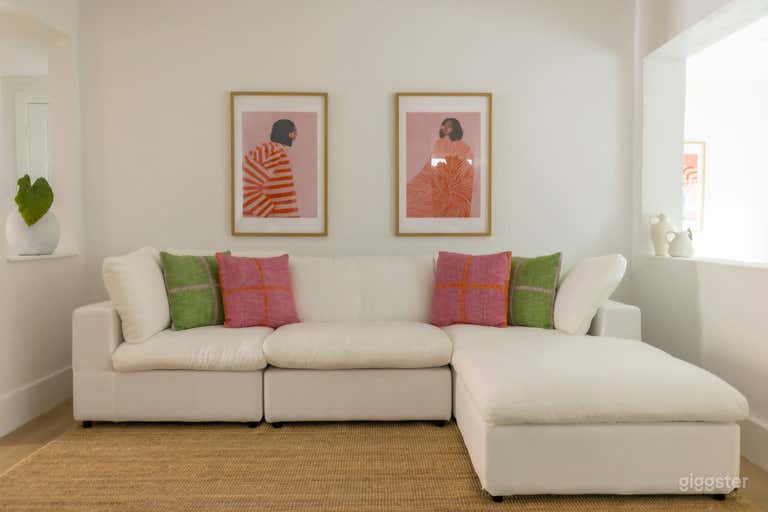  Casita Miami – Mediterranean Gem with Vibrant Backdrops 