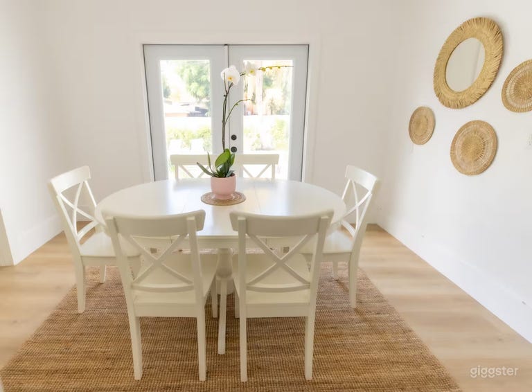  Casita Miami – Mediterranean Gem with Vibrant Backdrops 