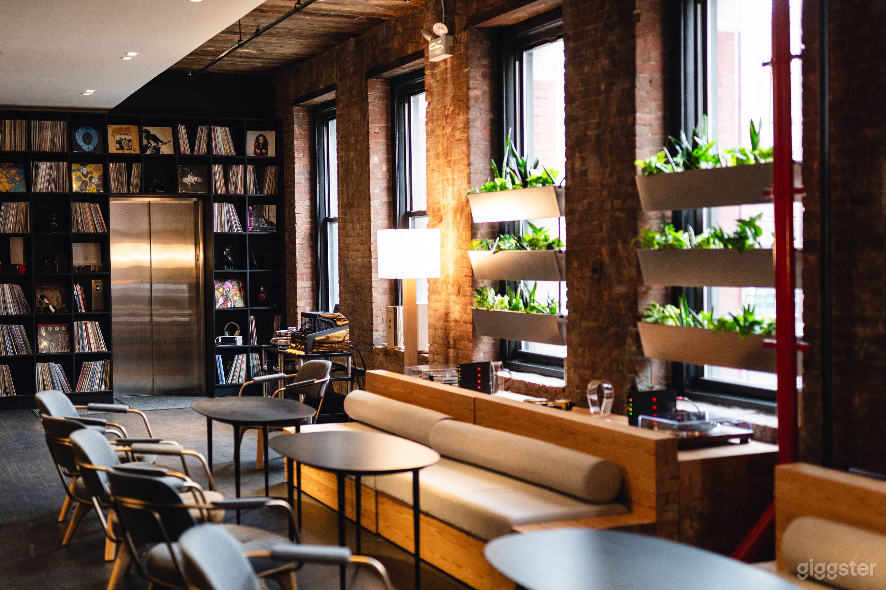 Dreamy Soho Loft With Sushi Bar and Vinyl Records Photo 1