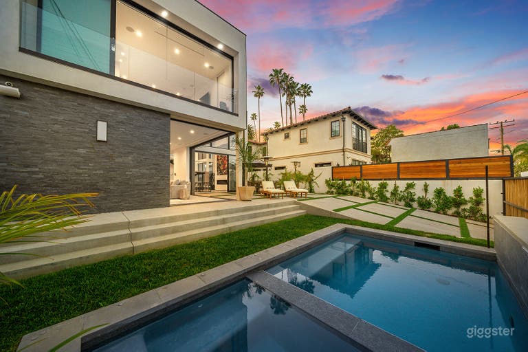  Beverly Hills Mansion w/ Meticulous Interior Design 