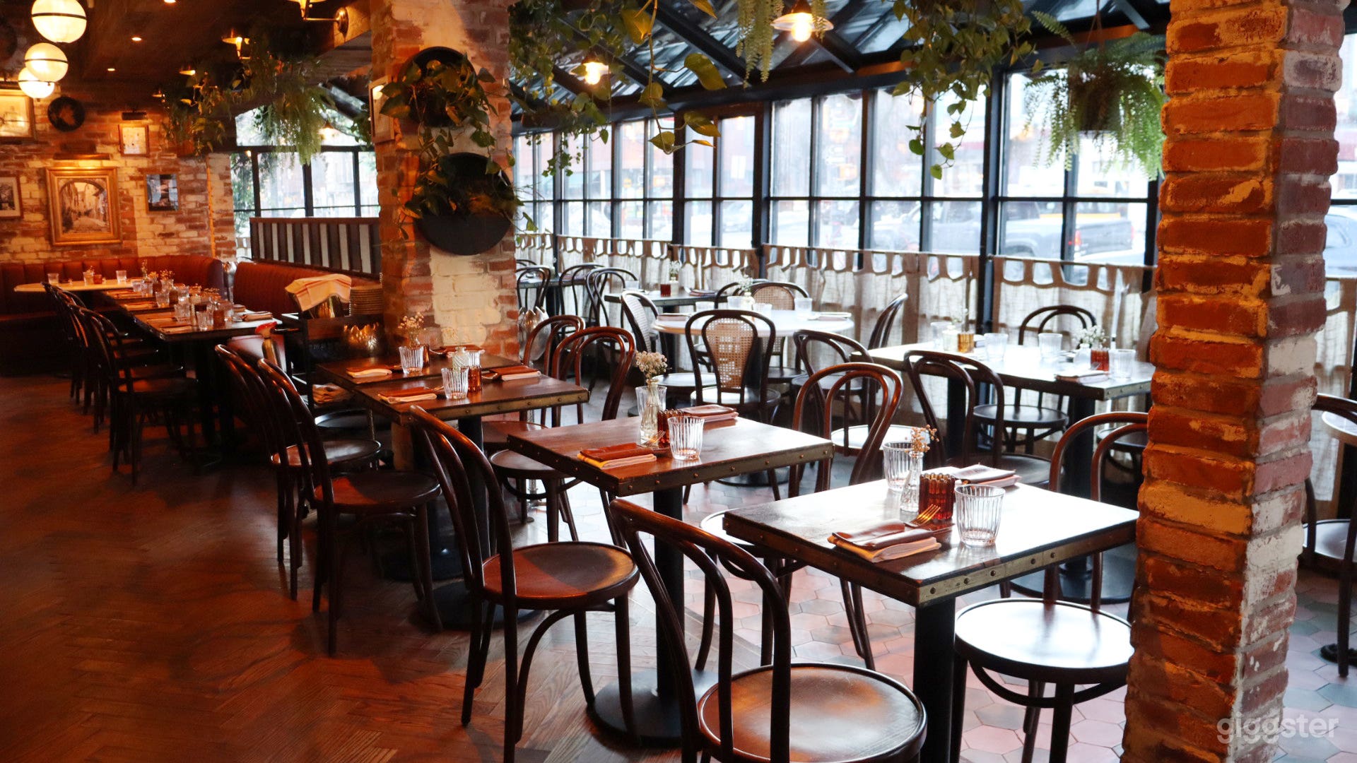 Spacious Main Floor Photo 1