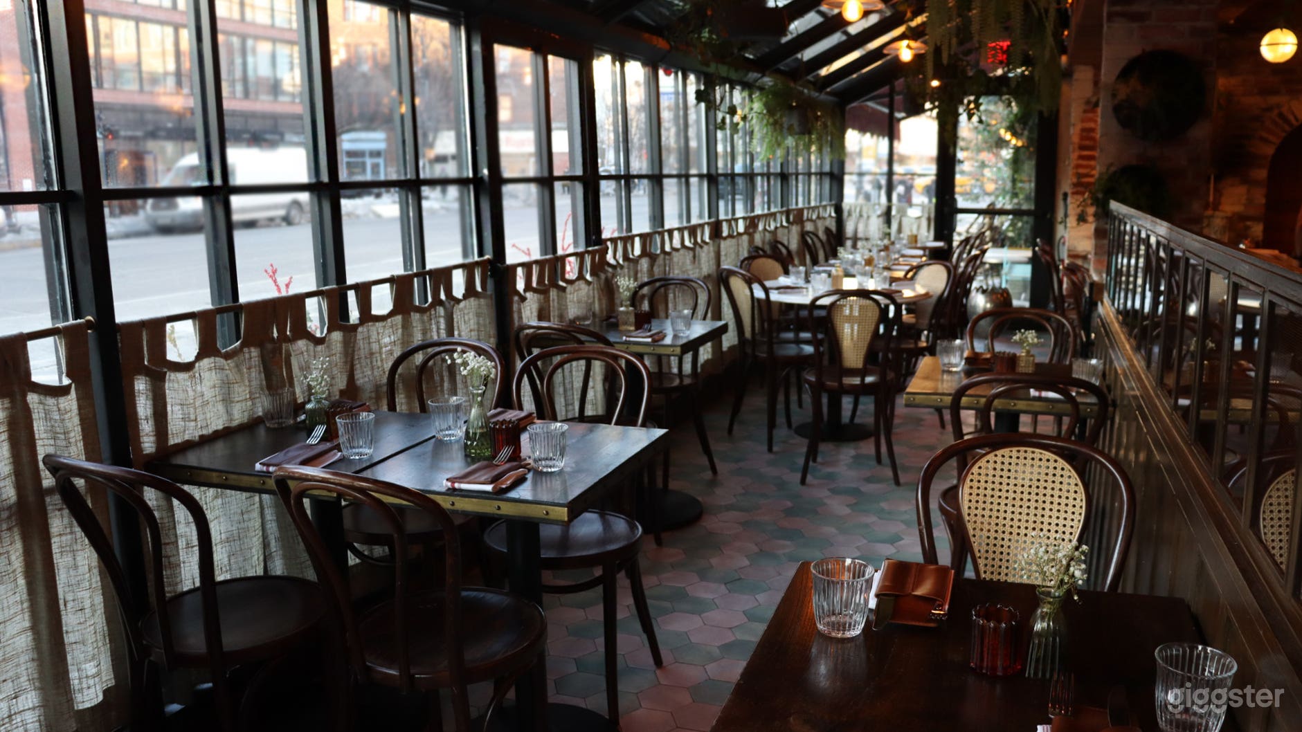 Spacious Main Floor Photo 2