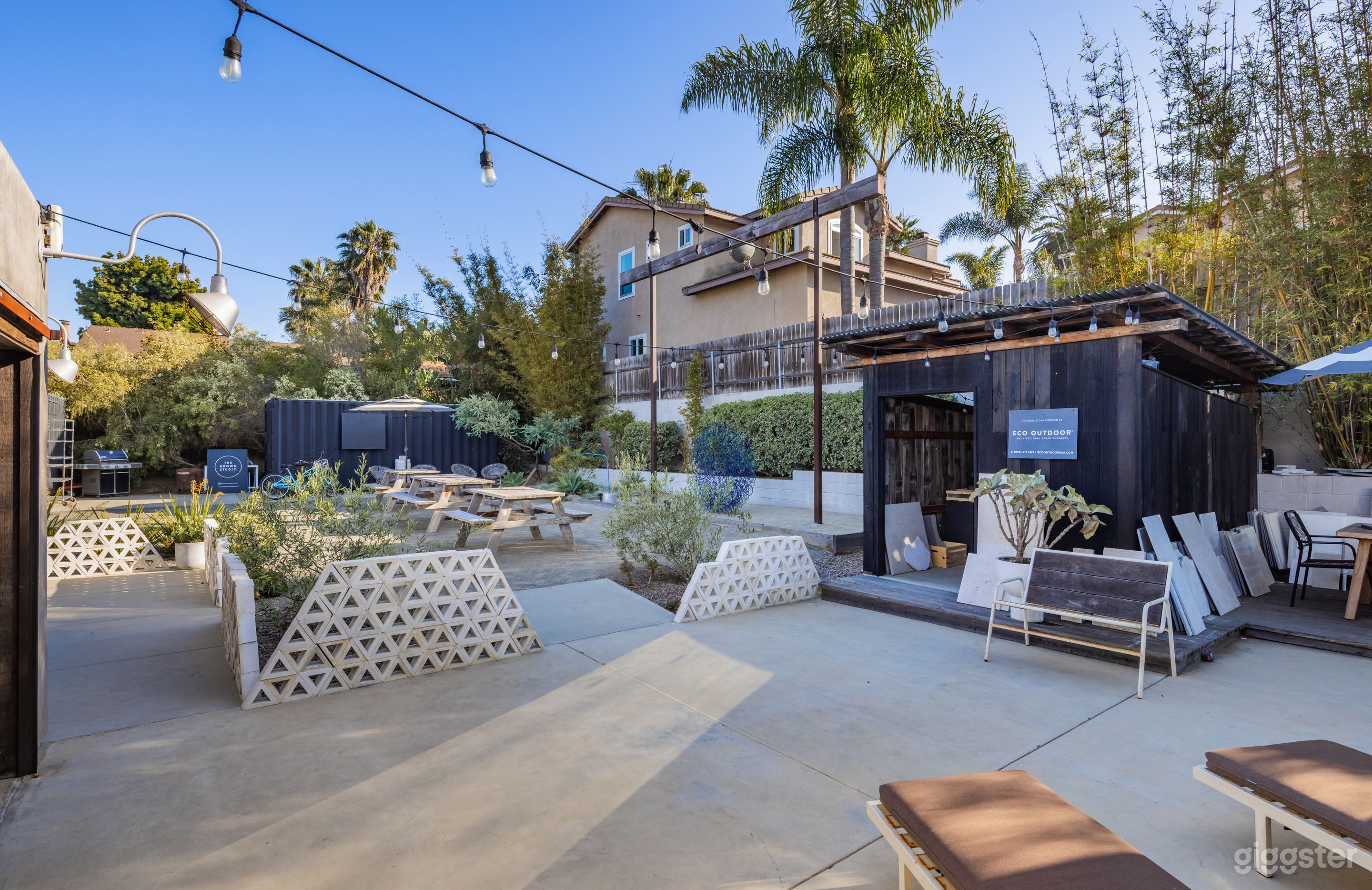 Picturesque Open Creative Outdoor Space - Leucadia Photo 3