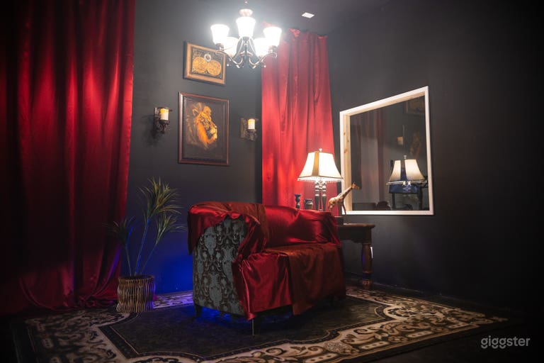  Red Room 