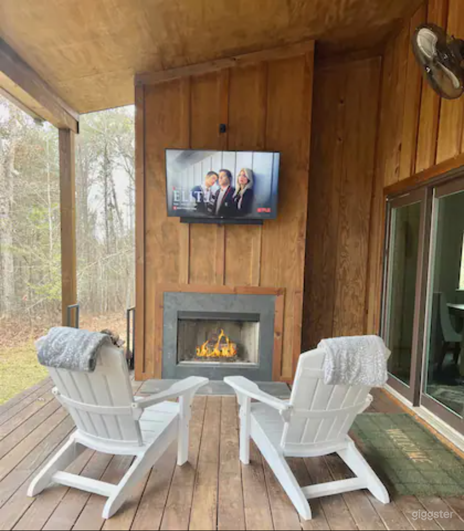 Serenbe's Hillside Escape w/ 10 acres Photo 3