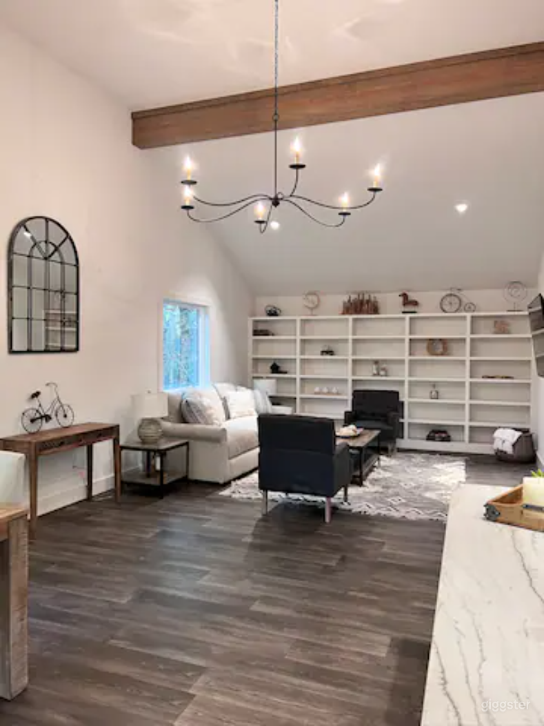 Serenbe's Hillside Escape w/ 10 acres Photo 2