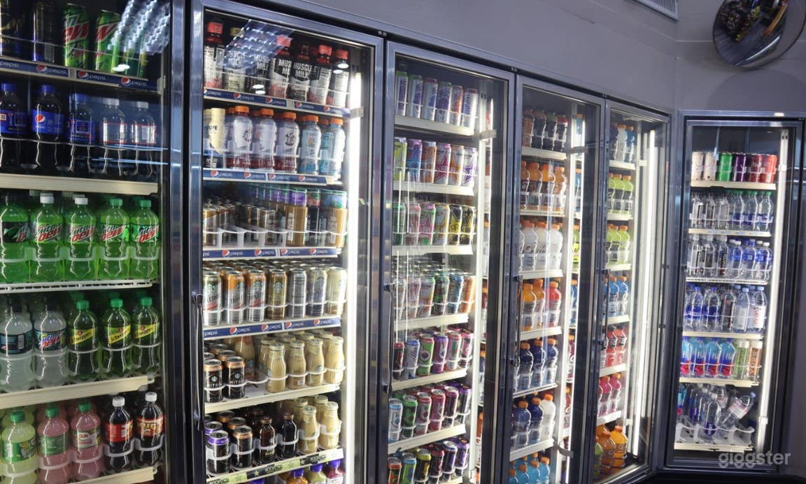 Fully Loaded and Functioning Convenience Store  Photo 3