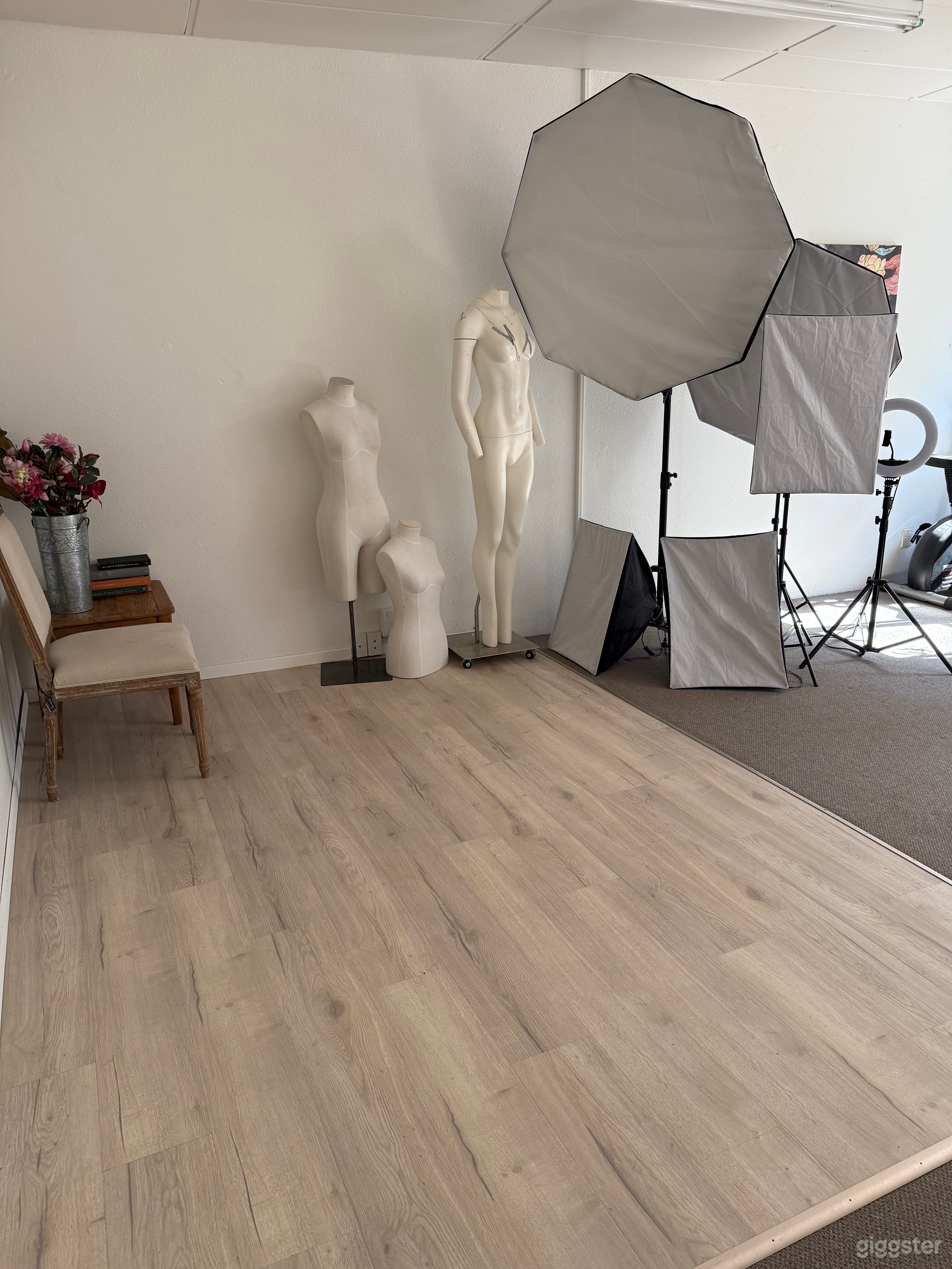 Affordable Modern Epsom Photography Studio Space Photo 4