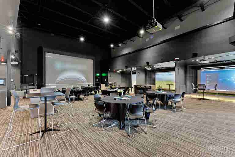  Top-tier Indoor Golf Performance Club (Full Facility) 