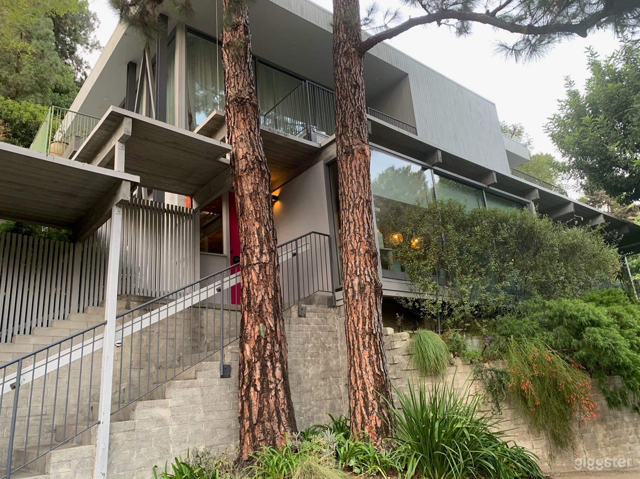 Hidden Mid Century Sanctuary Nestled in the Canyon Photo 2