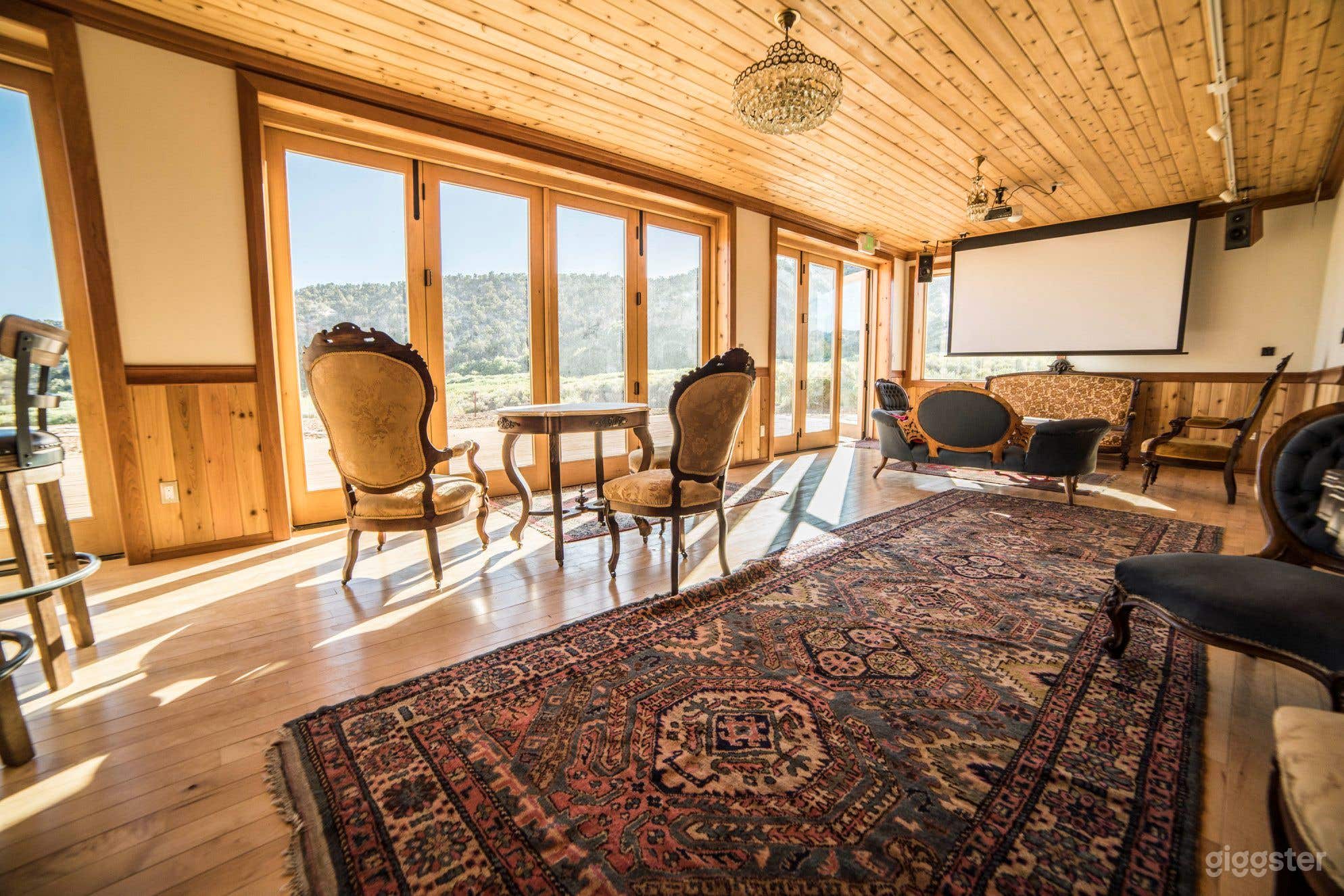 Bright and Sunny Lounge Venue with Valley View  Photo 1