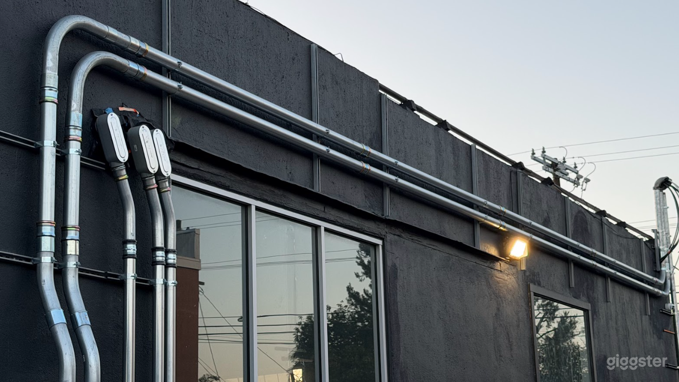 Creative Outdoor Warehouse Photo 3
