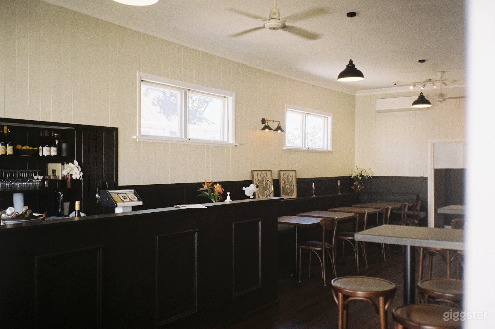 A neighbourhood bar - a home to simple pleasures Photo 1