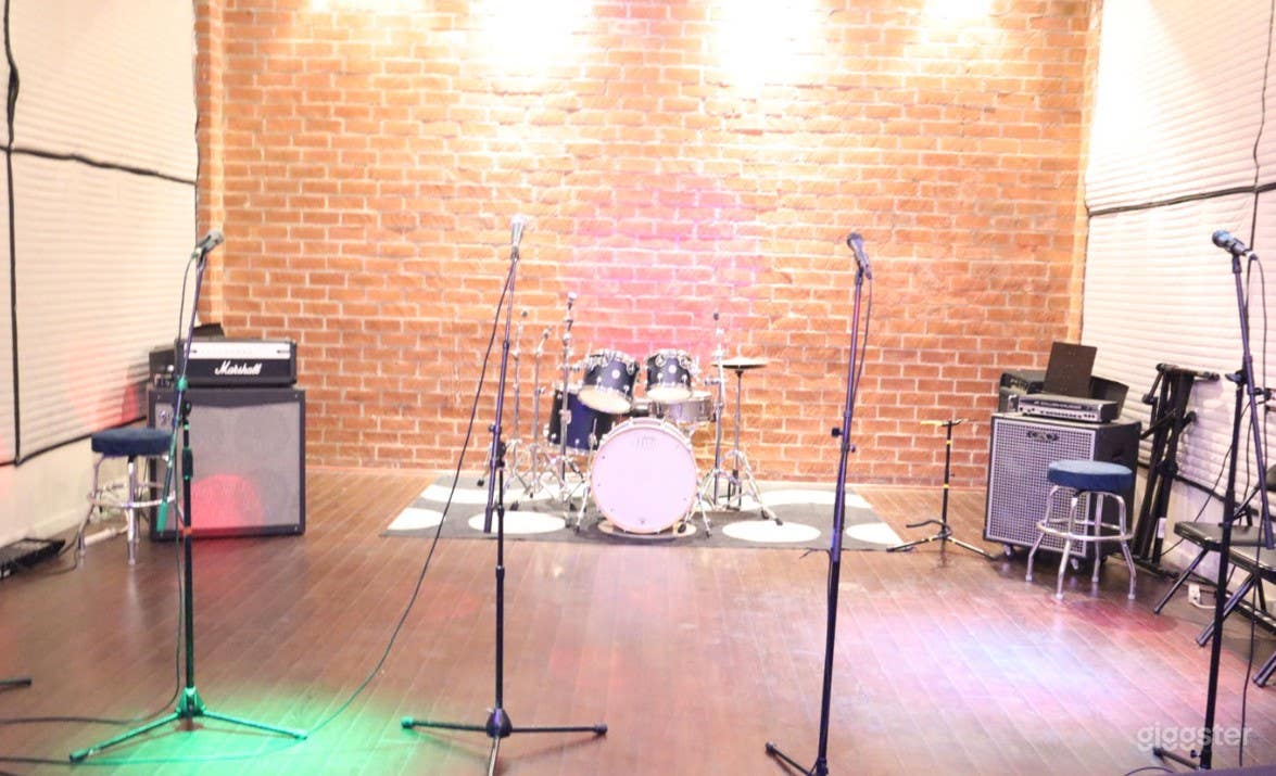 Large and Spacious Rehearsal Studio in LA Photo 4