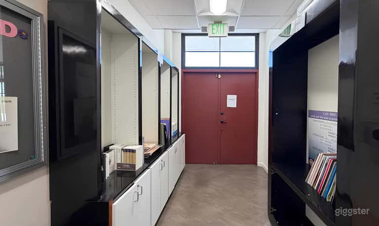  Beauty School Classroom 