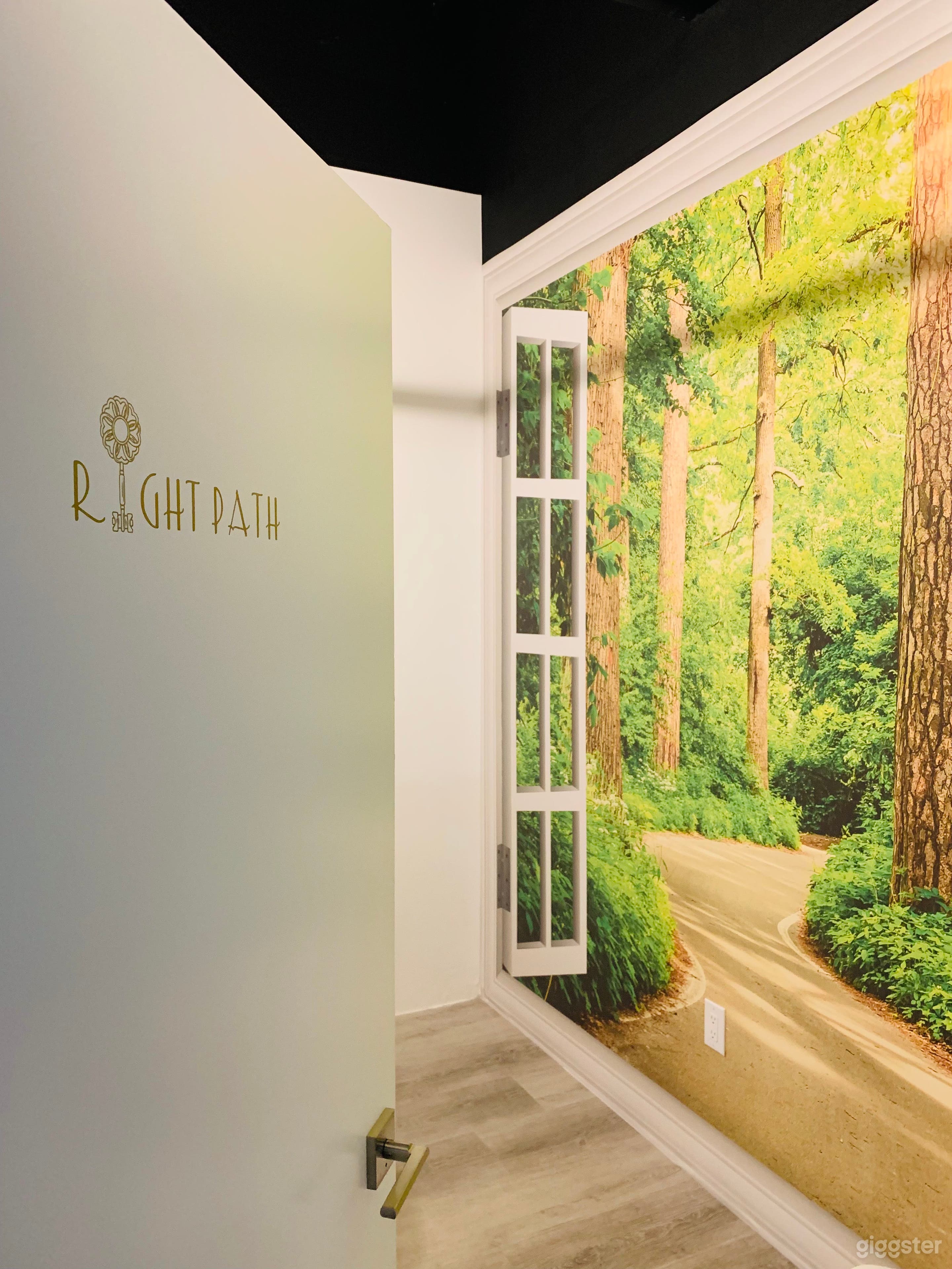 Wayfinding can be difficult, a light at the end of a tunnel is always encouraging. Find a new, right path and see your bright future in this room.