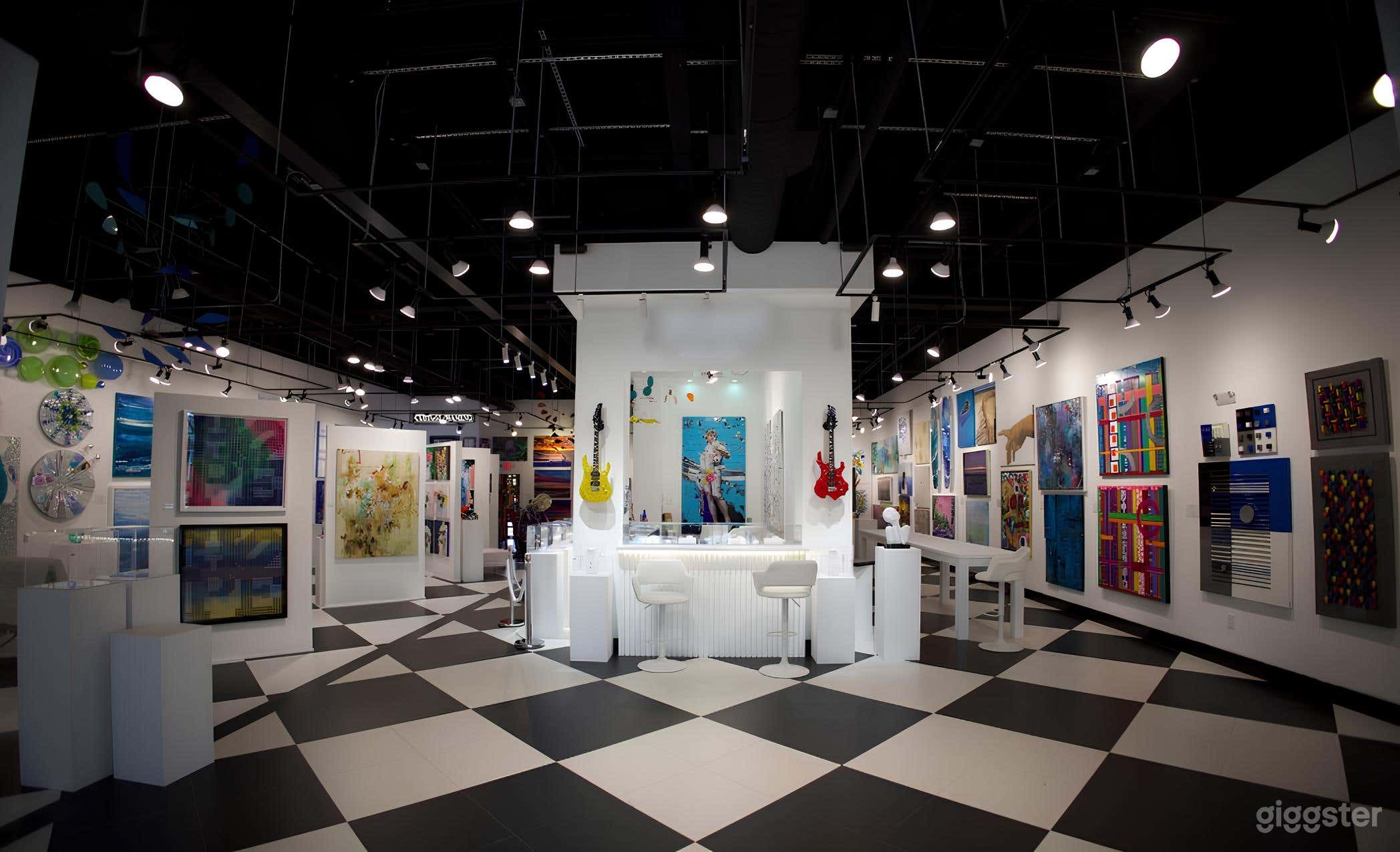 BEAUTIFUL MULTI- PURPOSE EVENT VENUE SURROUNDED BY FINE ART! Photo 1
