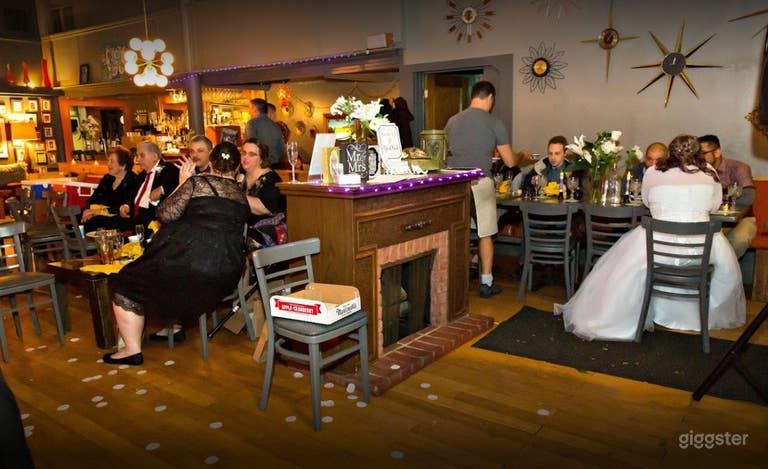  Bright and Cozy Family Restaurant in Portland 