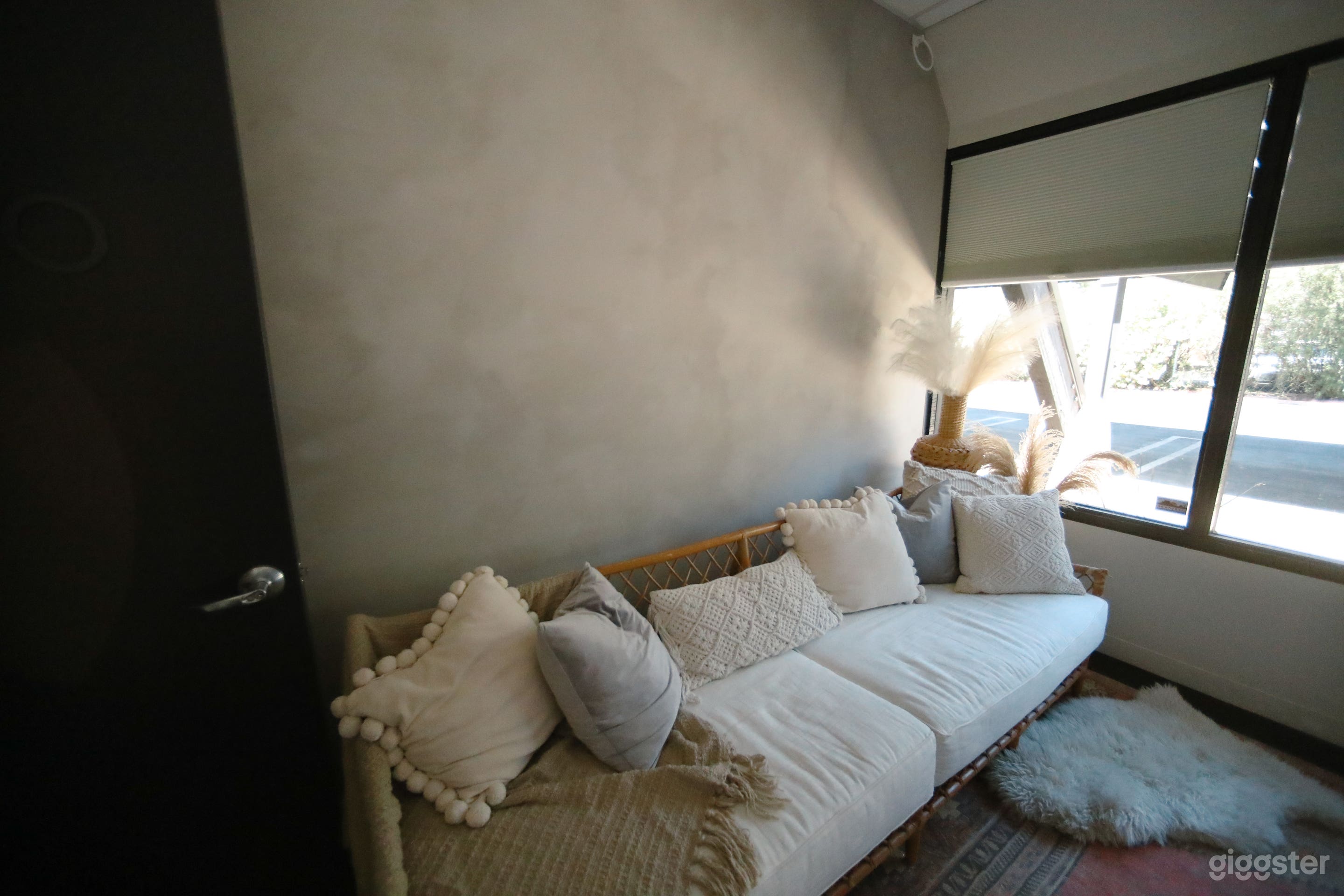 Stylish Studio Spaces for Creatives in Phoenix - The Boho Photo 3