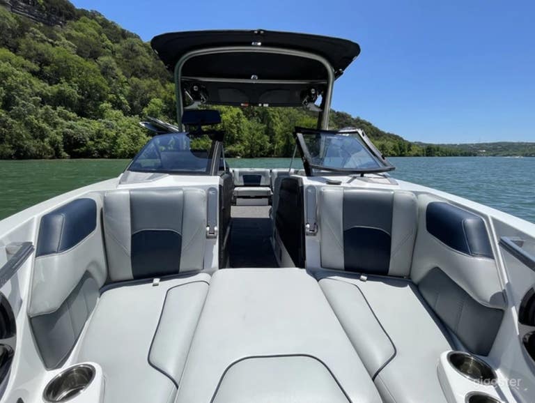  Wakesetter Boat for Events in Austin 