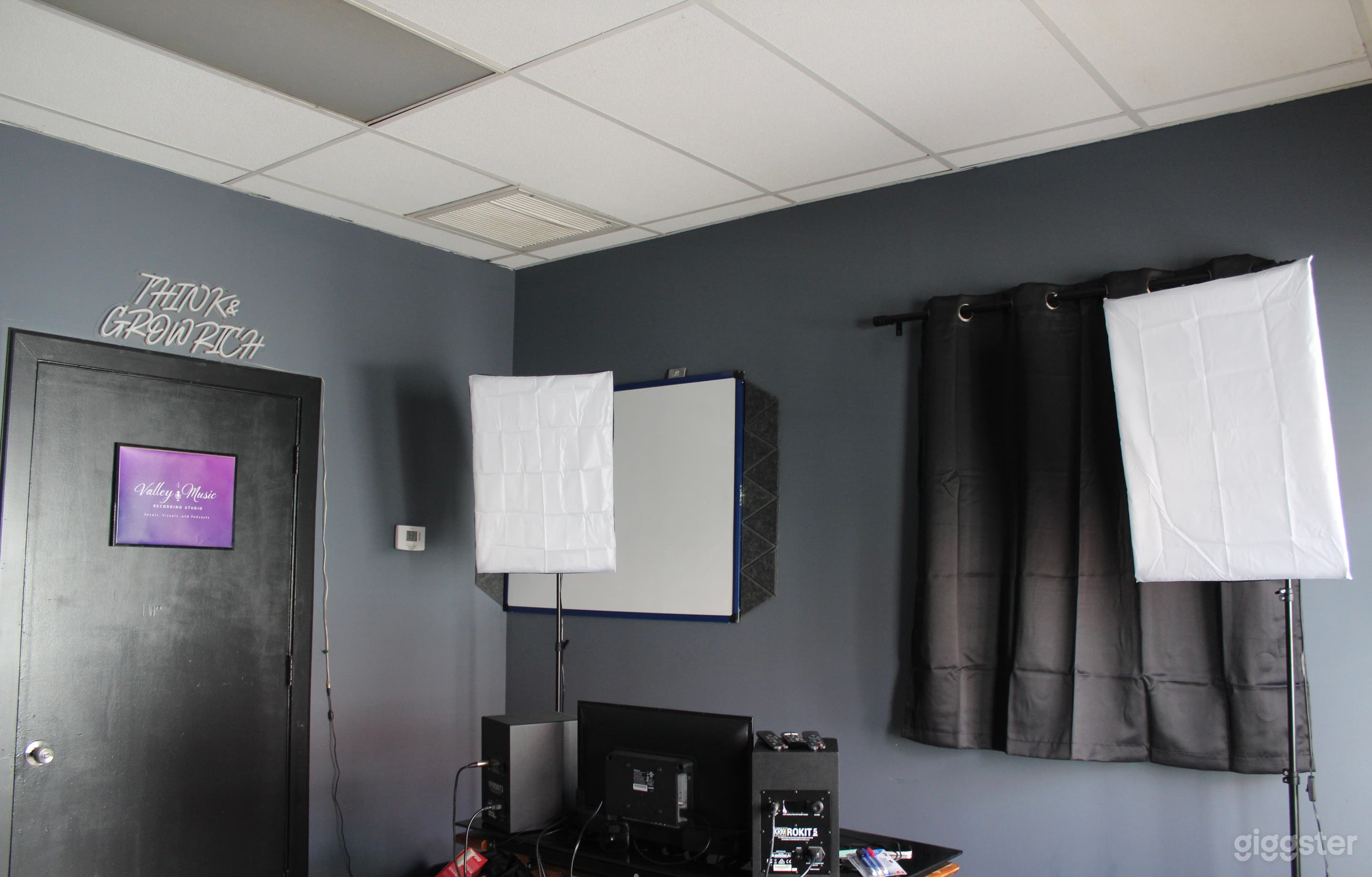 Unique 2 person podcast/professional music studio Photo 4