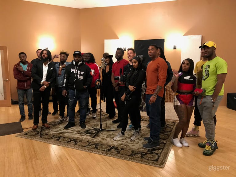  Live room with lots of people.  