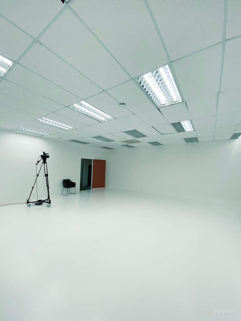  Southside White Studio in SG 