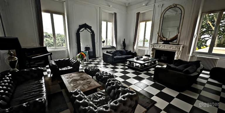  Grand & Versatile Reception Hall 